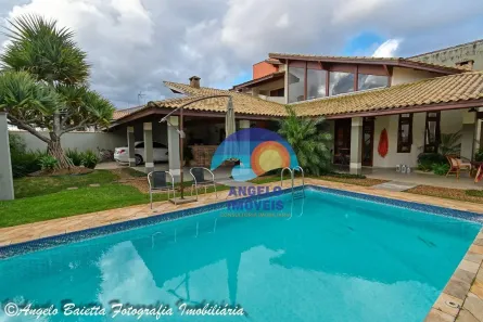 Sobrado com 5 Quartos à venda, 350m² no Bal Stella Maris, Peruíbe