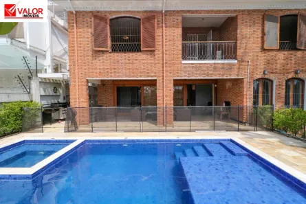 Sobrado com 5 Quartos à venda, 586m² no Jardim Everest, São Paulo