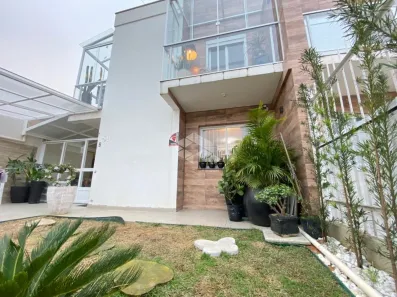 Casa com 2 Quartos à venda, 60m² no Nossa Senhora Medianeira, Santa Maria
