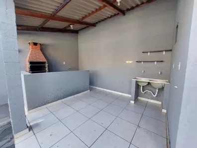 Casa com 3 Quartos para alugar, 60m² no São Sebastião, Cuiabá