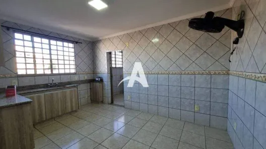 Apartamento com 3 Quartos para alugar, 100m² no Brasil, Uberlândia