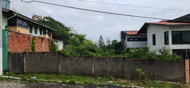 Lote/Terreno à venda, 450m² no Ponta Negra, Natal