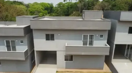 Casa de Condomínio com 3 Quartos para alugar, 211m² no Parque das Camélias, Goianira