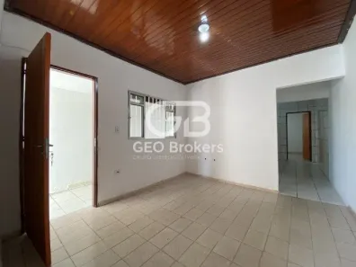 Sobrado com 2 Quartos à venda, 85m² no Parque Santo Antônio, Jacareí