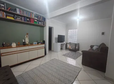 Sobrado com 3 Quartos à venda, 270m² no Vila Jau, Poá