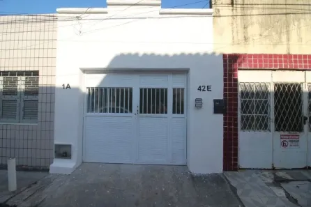 Casa com 2 Quartos para alugar, 101m² no Benfica, Fortaleza