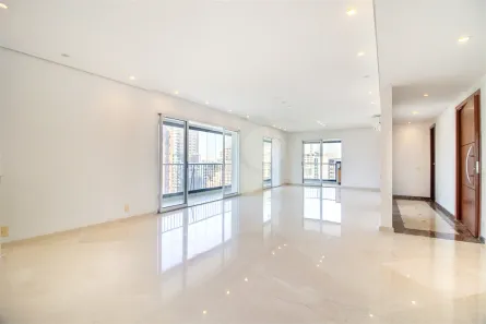 Apartamento com 3 Quartos para alugar, 225m² no Cerqueira César, São Paulo
