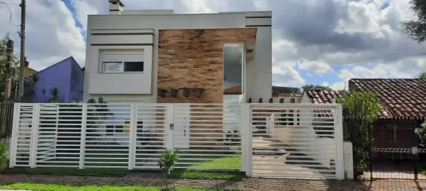Casa com 3 Quartos à venda, 223m² no Igara, Canoas