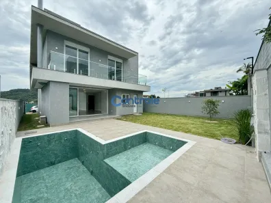 Casa de Condomínio com 4 Quartos à venda, 245m² no Pedra Branca, Palhoça
