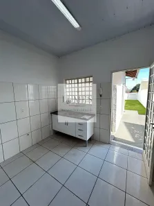 Casa com 1 Quarto para venda ou aluguel, 40m² no Cariobinha, Americana