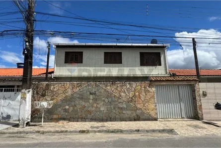 Casa com 5 Quartos à venda, 200m² no Tabuleiro do Martins, Maceió