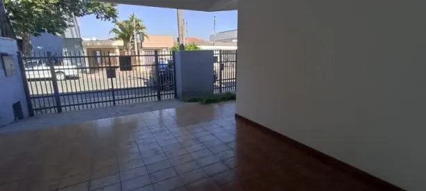 Sobrado com 4 Quartos à venda, 300m² no Vila Henrique, Salto