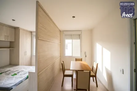 Apartamento com 1 Quarto para alugar, 26m² no Floresta, Porto Alegre