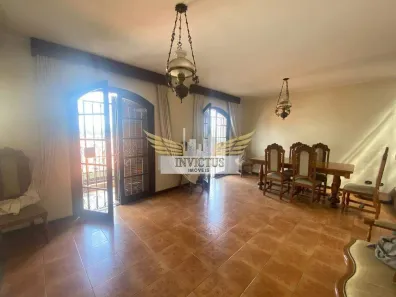 Sobrado com 5 Quartos à venda, 298m² no Campestre, Santo André