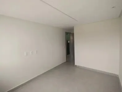 Casa com 3 Quartos à venda, 140m² no Jardim Roseli, Carapicuíba