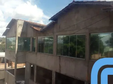 Sobrado com 3 Quartos à venda, 360m² no Vila Morais, Goiânia