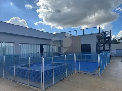 Casa de Condomínio com 3 Quartos para alugar, 350m² no Recanto dos Universitários, Rio das Pedras