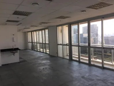Sala Comercial para alugar, 188m² no Vila São Francisco (Zona Sul), São Paulo