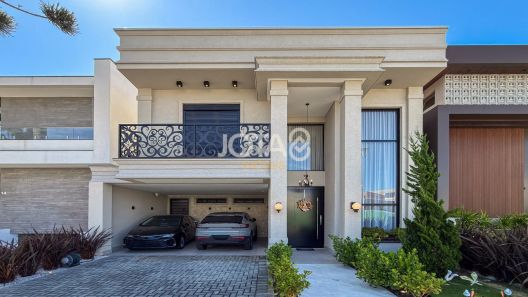 Casa de Condomínio com 4 Quartos à venda, 300m² no Santa Felicidade, Curitiba