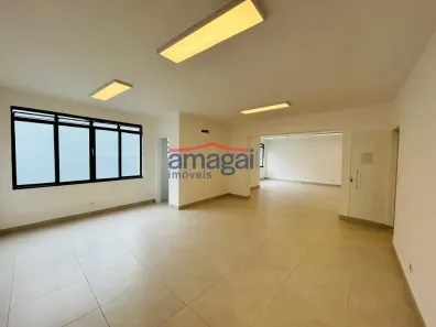 Imóvel Comercial para alugar, 517m² no Centro, Jacareí