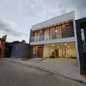 Casa com 3 Quartos à venda, 214m² no Vina Del Mar, Juiz de Fora