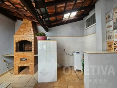 Casa com 3 Quartos para alugar, 210m² no Granada, Uberlândia