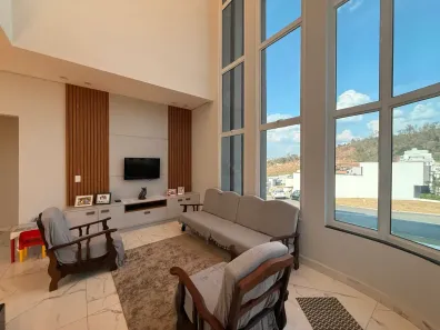 Casa de Condomínio com 3 Quartos à venda, 248m² no Roncáglia, Valinhos