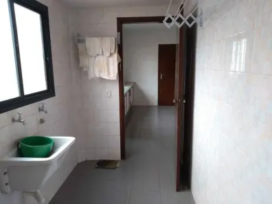 Apartamento com 4 Quartos para alugar, 142m² no Centro, Bauru