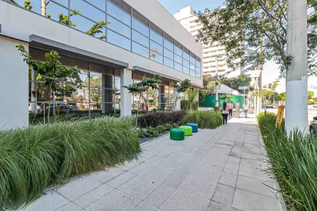 Ponto Comercial para alugar, 950m² no Santo Amaro, São Paulo