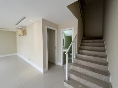 Casa com 5 Quartos para alugar, 450m² no Vargem Pequena, Rio de Janeiro