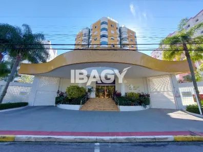 Apartamento com 3 Quartos para alugar, 106m² no Itacorubi, Florianópolis