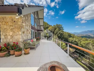 Casa com 7 Quartos à venda, 800m² no Araras, Petrópolis