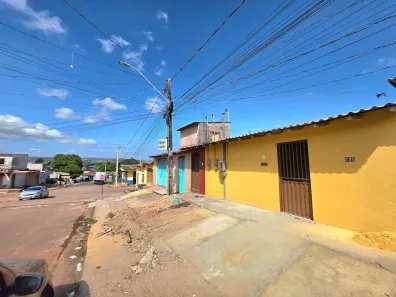 Casa com 2 Quartos para alugar, 65m² no Jardim Santarém, Santarém