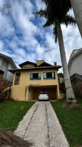 Casa com 3 Quartos à venda, 215m² no Pedra Branca, Palhoça