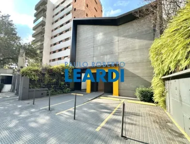 Imóvel Comercial para venda ou aluguel, 640m² no Moema, São Paulo