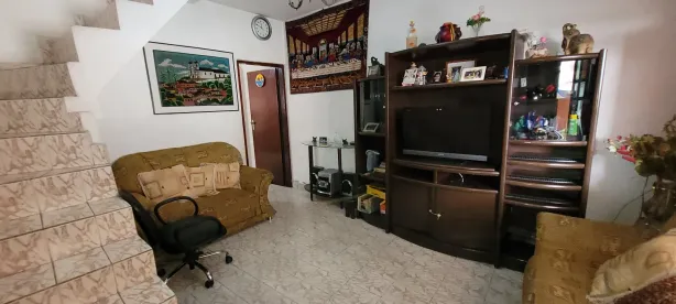 Sobrado com 4 Quartos à venda, 200m² no Jardim Teresa, São Paulo
