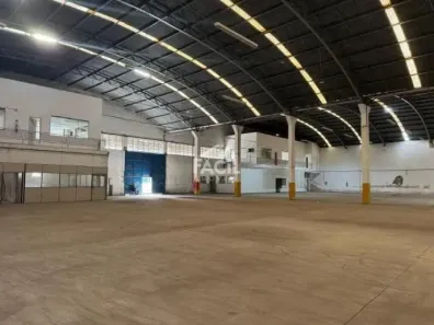 Galpão/Depósito/Armazém para alugar, 3500m² no Novo Brasil, Cariacica