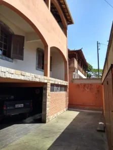 Casa com 3 Quartos à venda, 265m² no Vera Cruz, Contagem