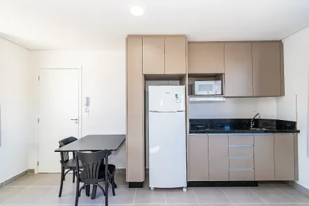 Apartamento com 1 Quarto para alugar, 24m² no Jardim das Américas, Curitiba