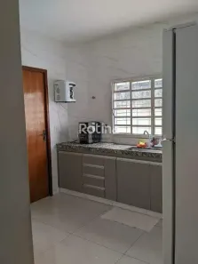 Apartamento com 3 Quartos à venda, 92m² no Segismundo Pereira, Uberlândia