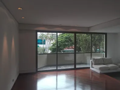 Apartamento com 3 Quartos à venda, 180m² no Moema, São Paulo