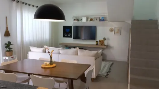 Casa com 5 Quartos à venda, 228m² no Pacaembu, Uberlândia