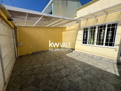 Casa com 3 Quartos para alugar, 110m² no Loteamento Villa Branca, Jacareí