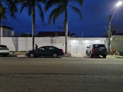 Casa com 5 Quartos para alugar, 700m² no Calhau, São Luís