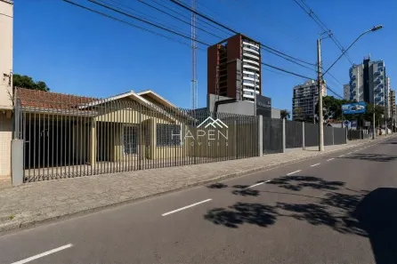 Imóvel Comercial à venda, 154m² no Bacacheri, Curitiba