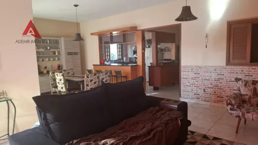 Sobrado com 3 Quartos à venda, 163m² no Parque Imperial, Jacareí