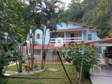 Casa com 3 Quartos à venda, 235m² no Maria Paula, São Gonçalo