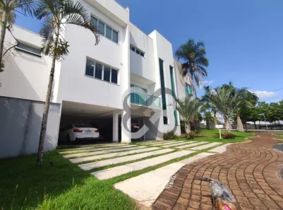 Casa de Condomínio com 3 Quartos à venda, 365m² no Aragarça, Londrina