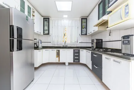 Casa de Condomínio com 3 Quartos à venda, 360m² no Alto Boqueirão, Curitiba