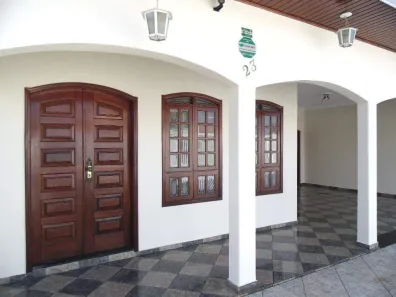 Casa com 3 Quartos para alugar, 190m² no Residencial de Lorenzi, Boituva